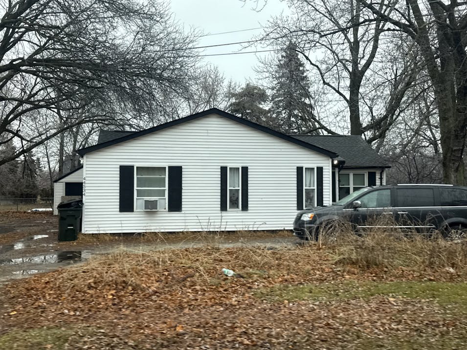 44534 Sterritt St Sterling Heights, MI 48314-1558, Macomb County