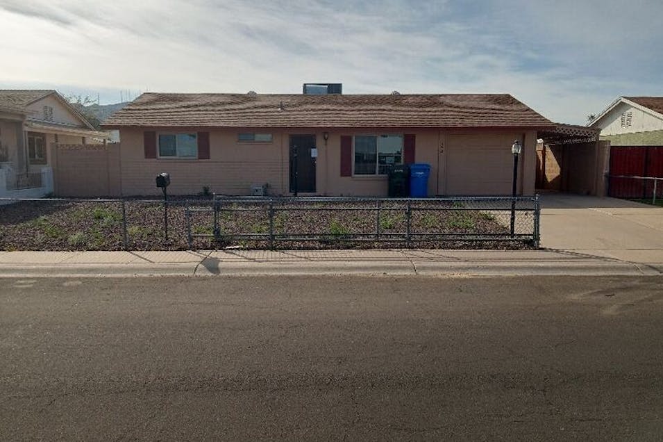 153 W Caldwell St Phoenix, AZ 85041, Maricopa County