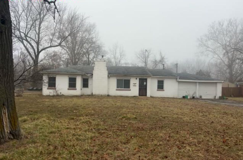 8124 Packard Ave Saint Louis, MO 63134, St. Louis County