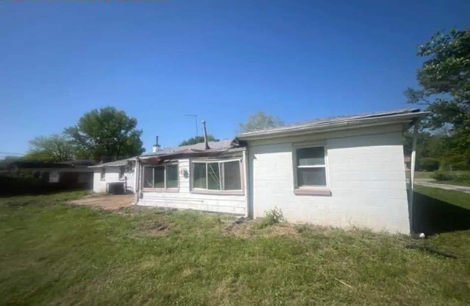 8124 Packard Ave Saint Louis, MO 63134, St. Louis County