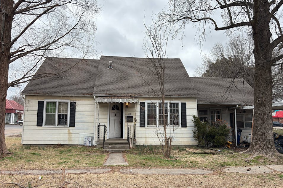 413 West Vine Street Paragould, AR 72450, Greene County