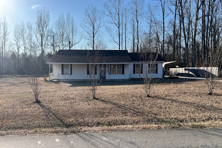 709 County Rd 296 Hillsboro, AL 35643, Lawrence County