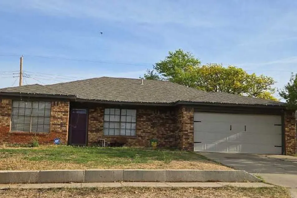 1124 Trinchera Dr Amarillo, TX 79110, Randall County