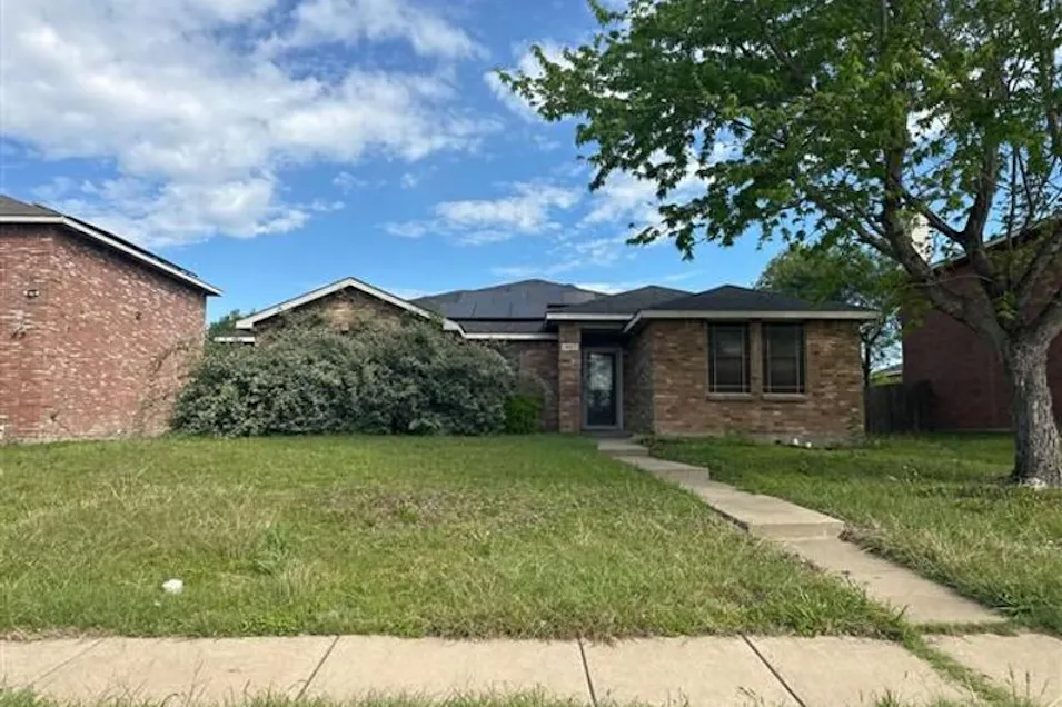 1447 Gentle Rain Dr Lancaster, TX 75134, Dallas County