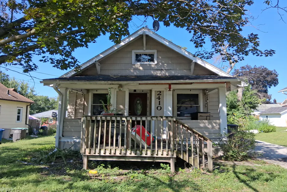 2410 Amherst St Des Moines, IA 50313, Polk County