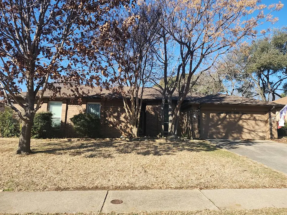 510 Evans Dr Euless, TX 76040, Tarrant County