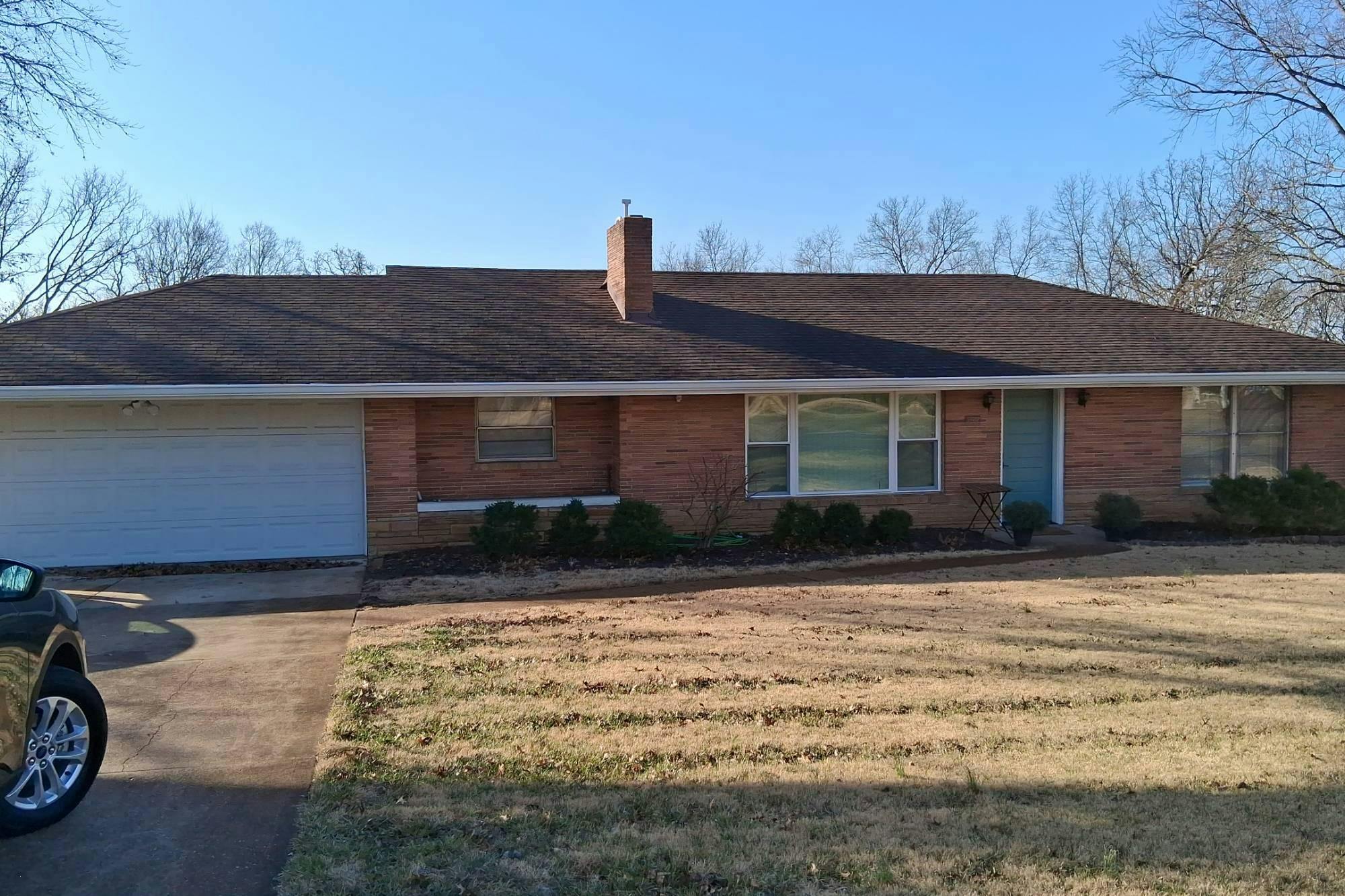 Yaeger Rd, Saint Louis, MO 63129