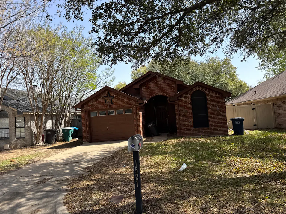 1521 Eastview St Fort Worth, TX 76134, Tarrant County