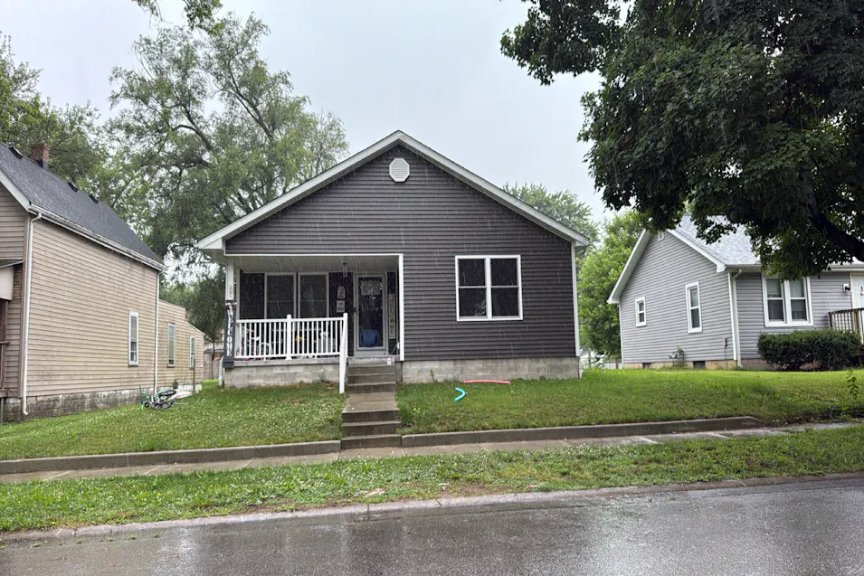 909 N Park St Seymour, IN 47274, Jackson County
