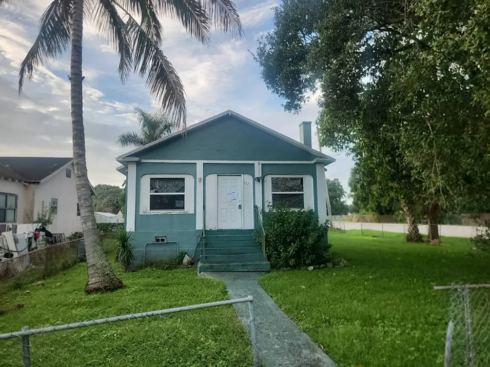 632 NW Avenue G Place Belle Glade, FL 33430, Palm Beach County