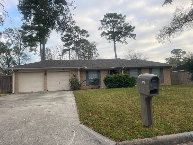 814 S Hyannis Port St Crosby, TX 77532, Harris County