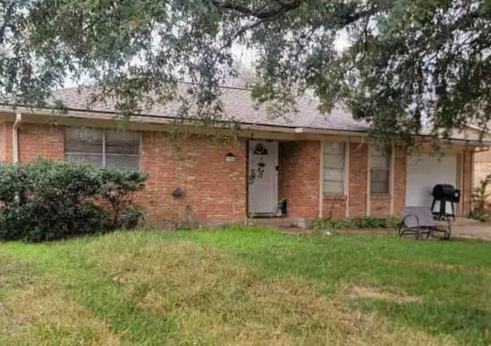 3024 Kim St Bryan, TX 77803, Brazos County