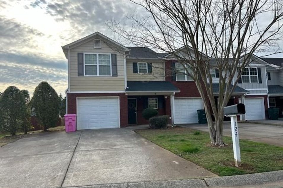 124 Avalonn Dr Calhoun, GA 30701, Gordon County