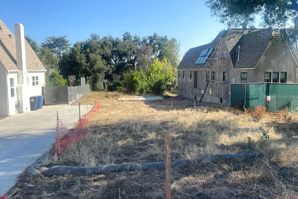 206 W Altadena Dr Altadena, CA 91001, Los Angeles County