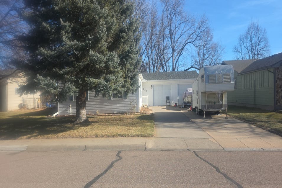 825 E J St Ogallala, NE 69153, Keith County