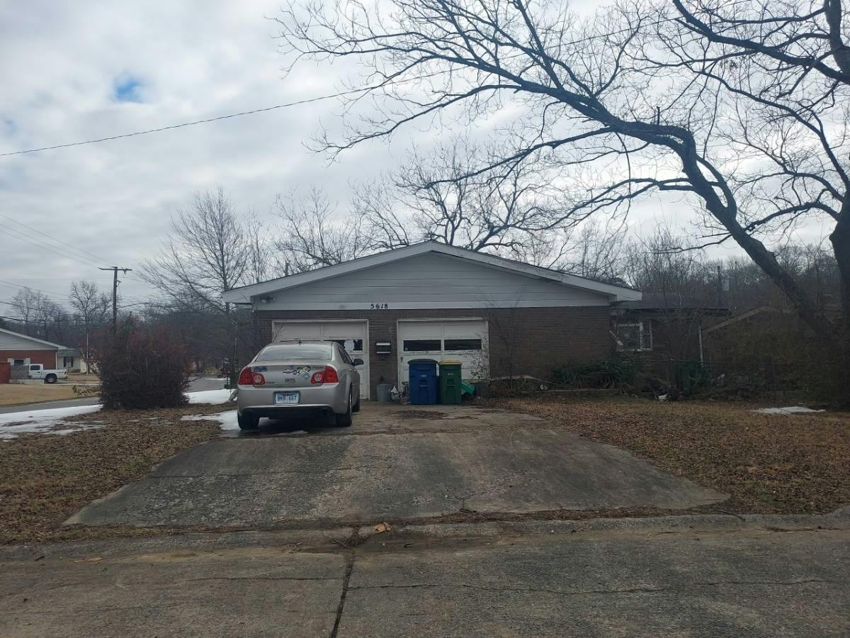 Bel Caro Pl, North Little Rock, AR 72118