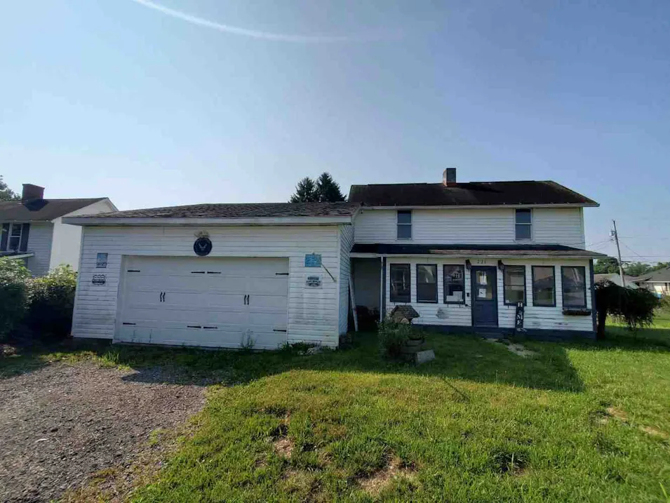 221 Second St Mather, PA 15346, Greene County