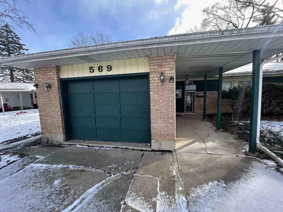 569 Lakewood Blvd Park Forest, IL 60466, Cook County