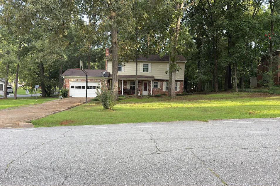 3801 Franklin Dr Anniston, AL 36207, Calhoun County