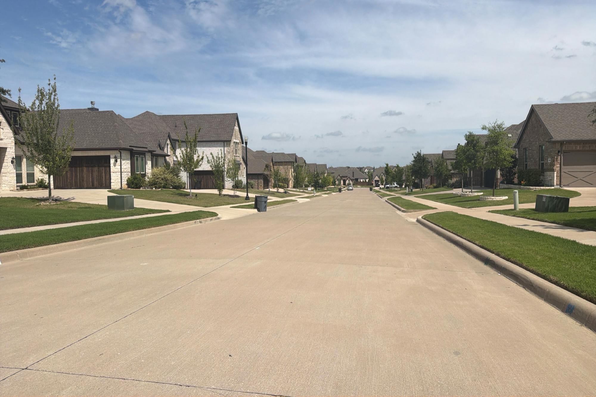 Honey Grove Dr, Midlothian, TX 76065