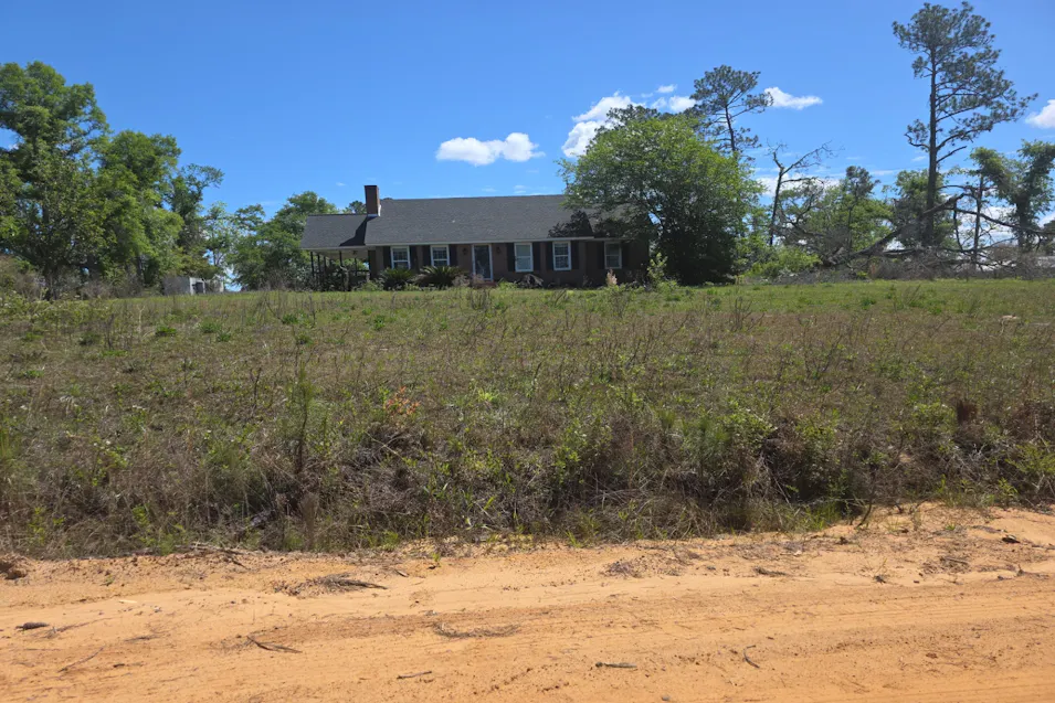 1859 Sikes Rd Douglas, GA 31533, Coffee County