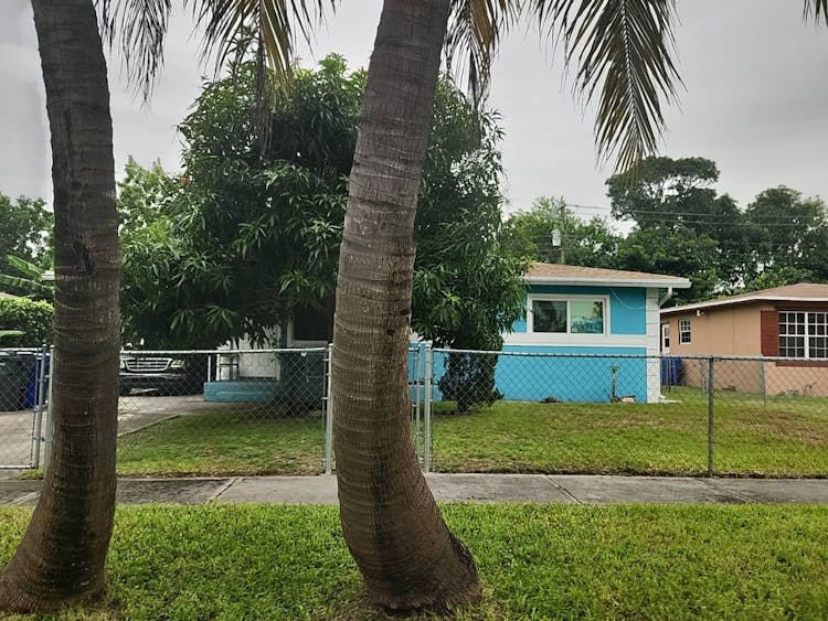 6509 Plunkett St Hollywood, FL 33023, Broward County