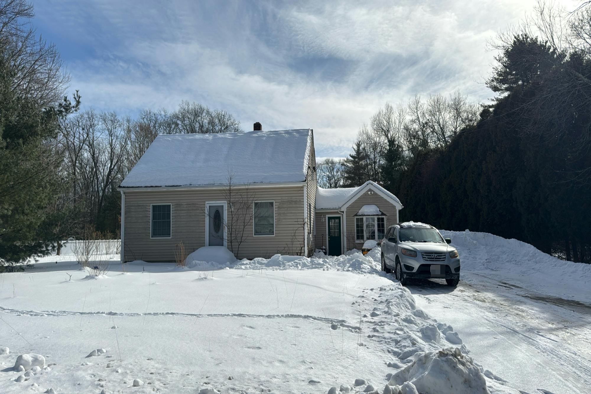 Snake Hill Rd, North Scituate, RI 02857
