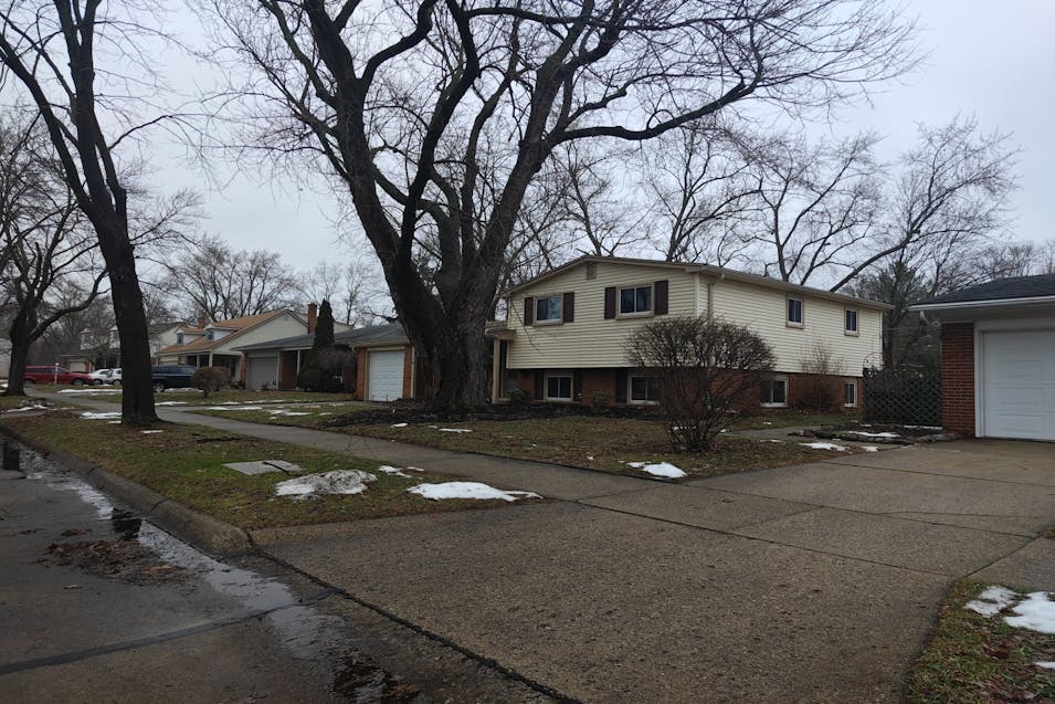 21044 Birchwood Street Farmington, MI 48336, Oakland County