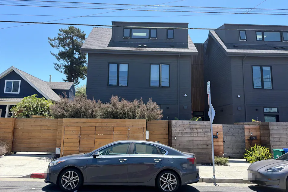 741 Apgar St Oakland, CA 94609, Alameda County