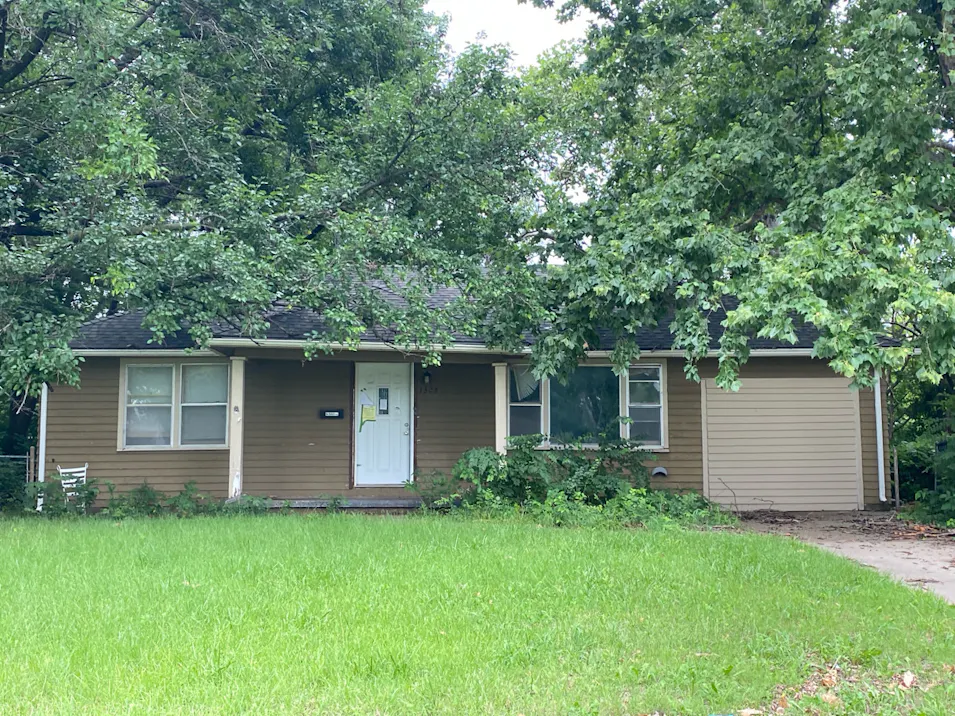 1325 W 27th St S Wichita, KS 67217, Sedgwick County