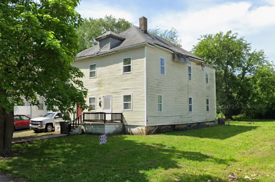 3312 Market St East Saint Louis, IL 62207, Saint Clair County