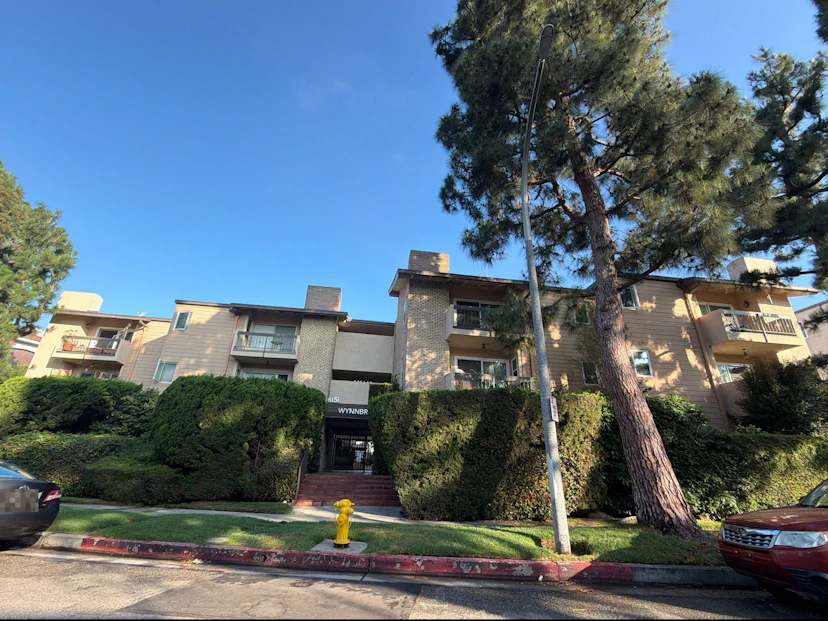 6151 Canterbury Dr Unit 103