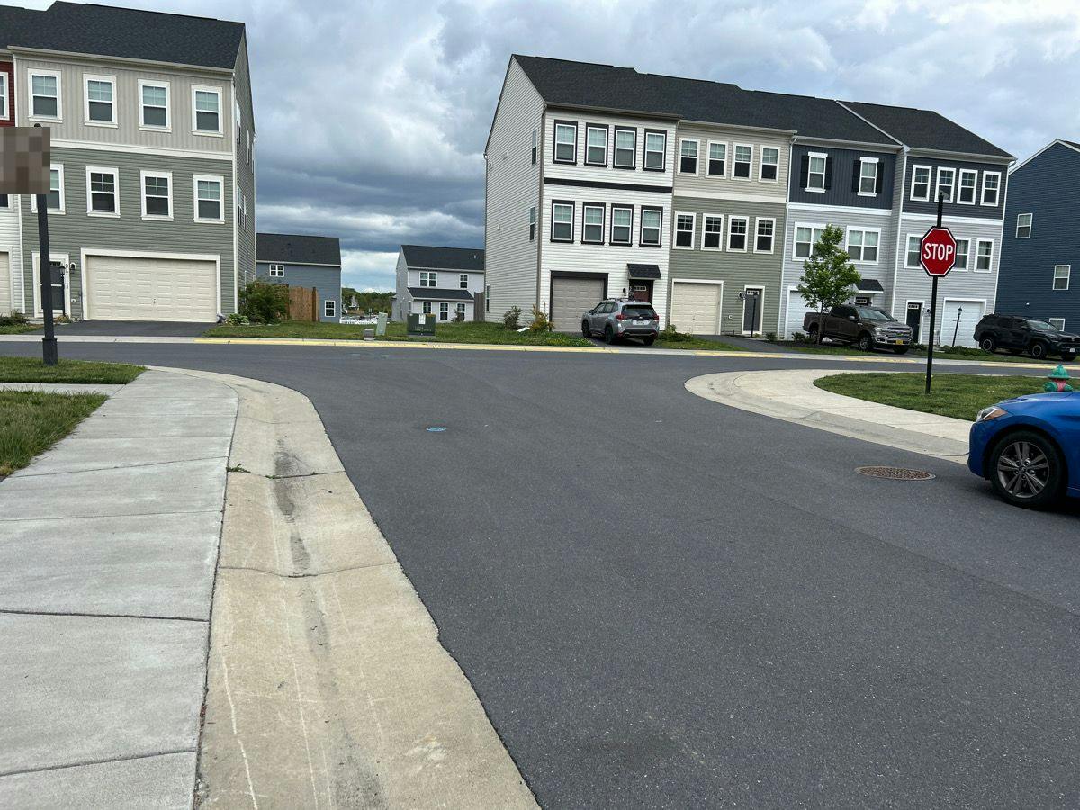 Crofton Ct, Stephenson, VA 22656