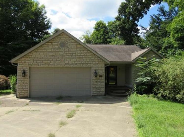 3501 Apple Valley Drive Howard, OH 43028, Knox County