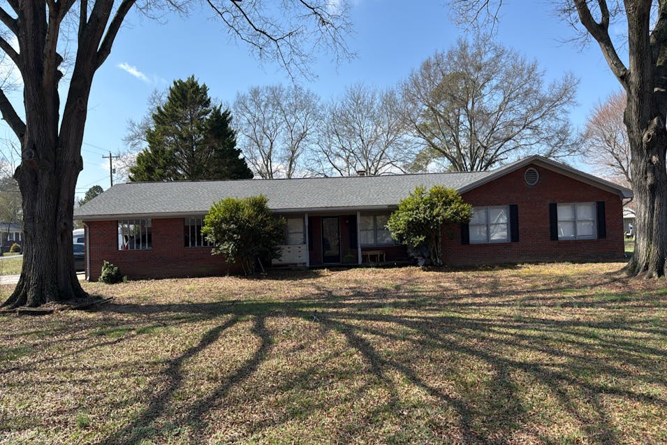 1006 East May Street Calhoun, GA 30701, Gordon County