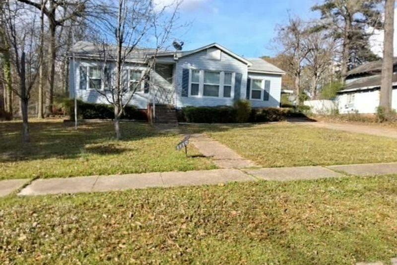 4th St, El Dorado, AR 71730