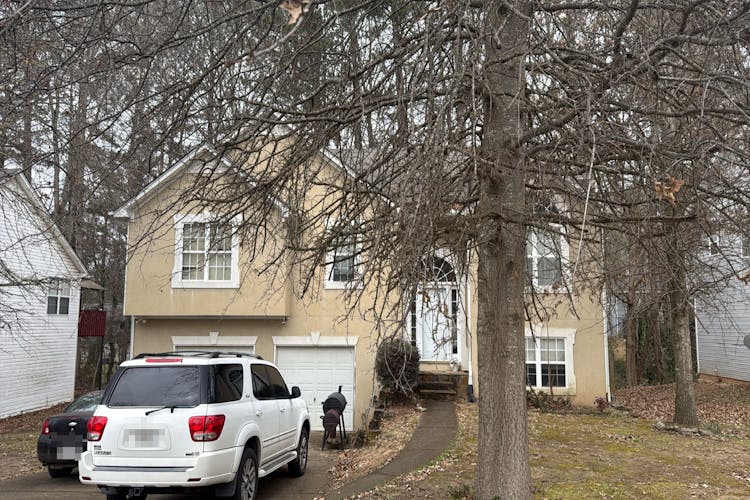 2338 Sandspring Dr SW Atlanta, GA 30331, Fulton County