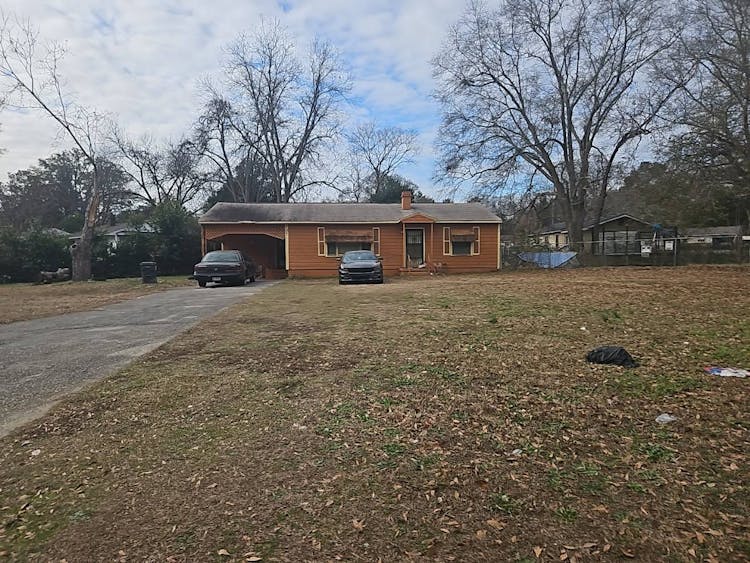 107 Yates Dr Warner Robins, GA 31093, Houston County