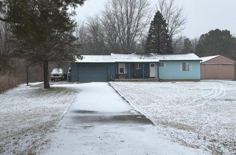 10232 Stanley Rd Flushing, MI 48433, Genesee County