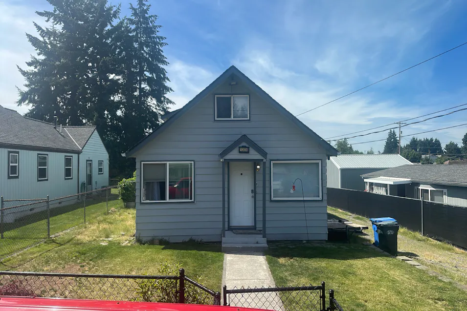 1306 110th St S Tacoma, WA 98444, Pierce County