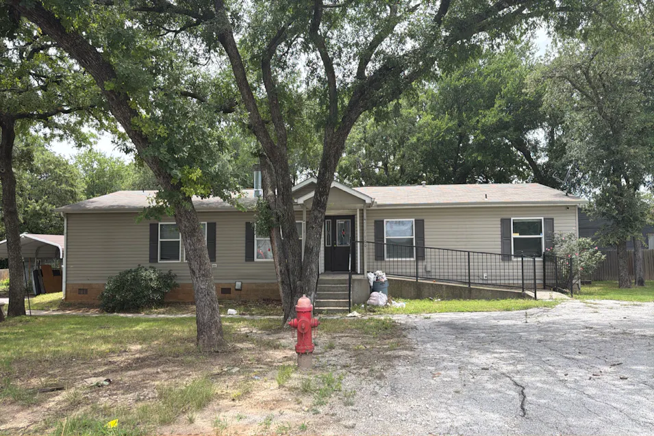 100 Live Oak St Sanctuary, TX 76020, Parker County