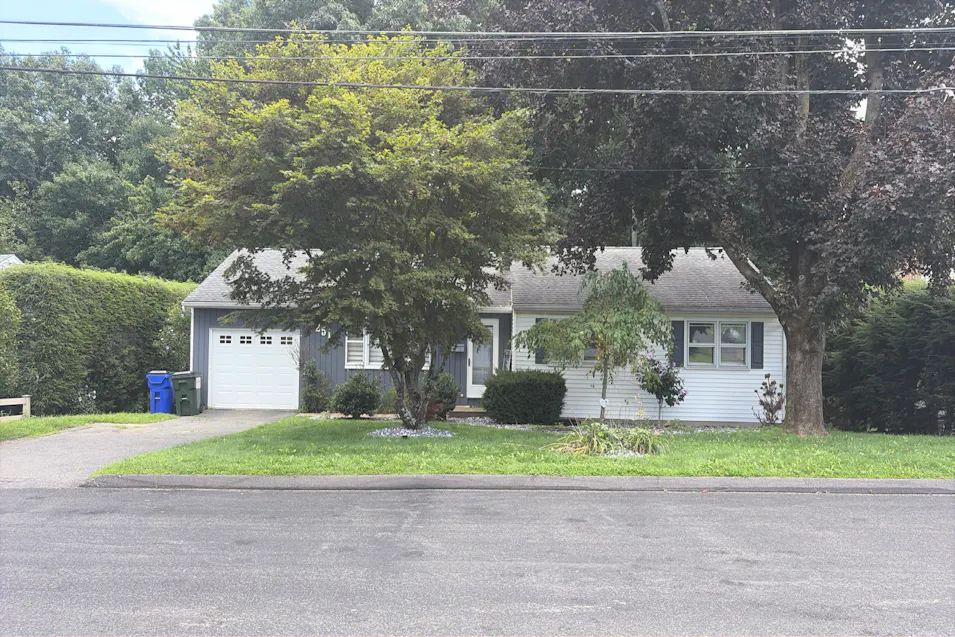 251 Williamson Cir Oakville, CT 06779, Litchfield County