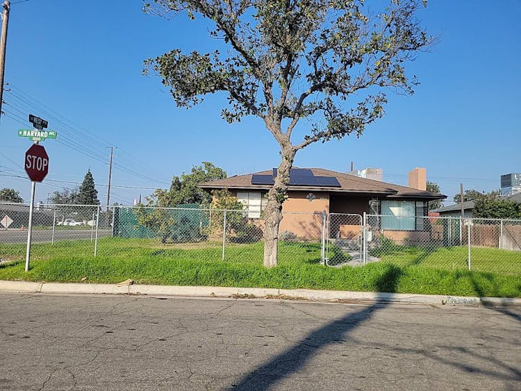 1246 W Harvard Avenue Fresno, CA 93705, Fresno County