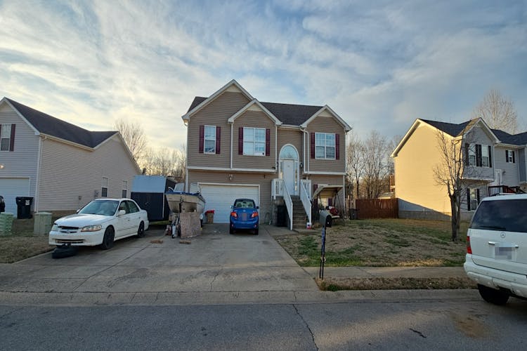 1361 Mutual Drive Clarksville, TN 37042, Montgomery County