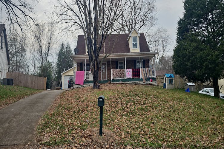 610 Bay Lane Clarksville, TN 37042, Montgomery County