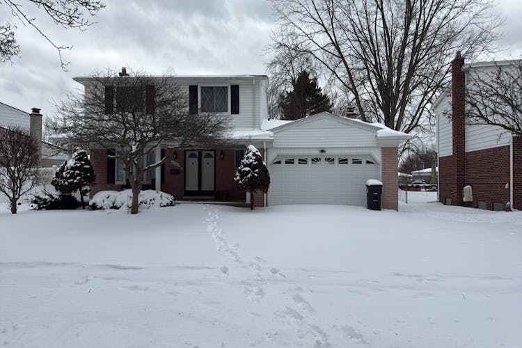 25129 Koths St Taylor, MI 48180, Wayne County