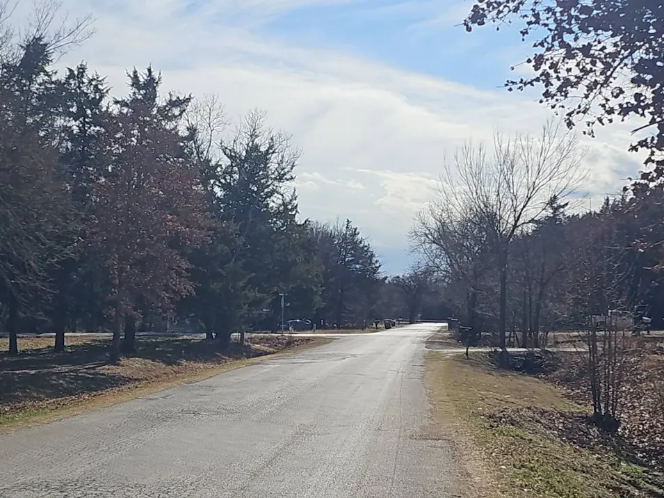 127 Lowrey Circle Springtown, TX 76082, Parker County