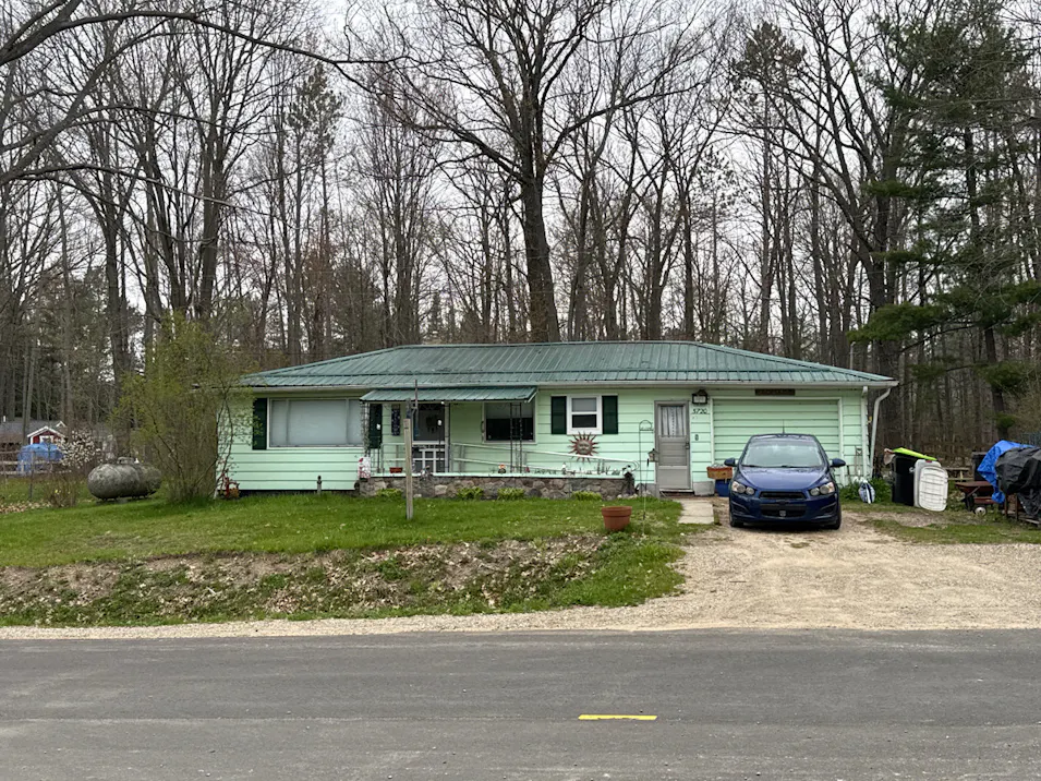 5720 Sargent Rd Gladwin, MI 48624-9019, Ogemaw County
