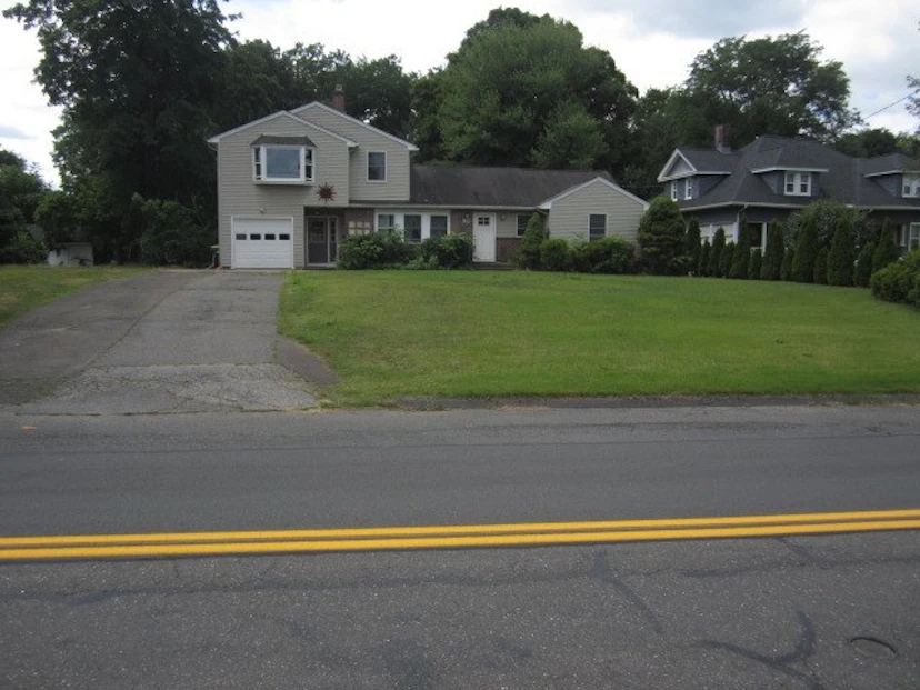 85 Maple Rd