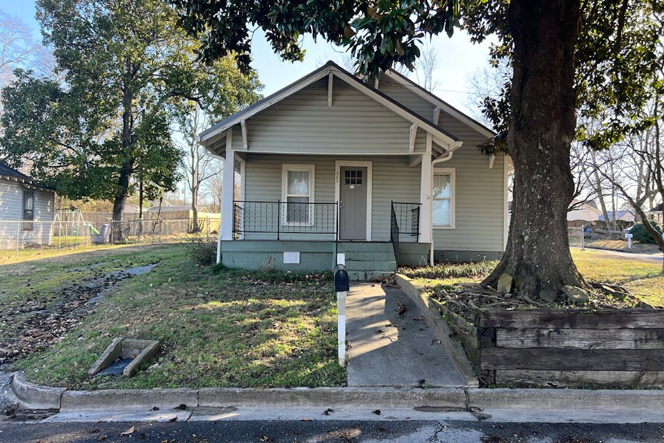 200 Sloss St NE Hartselle, AL 35640, Morgan County